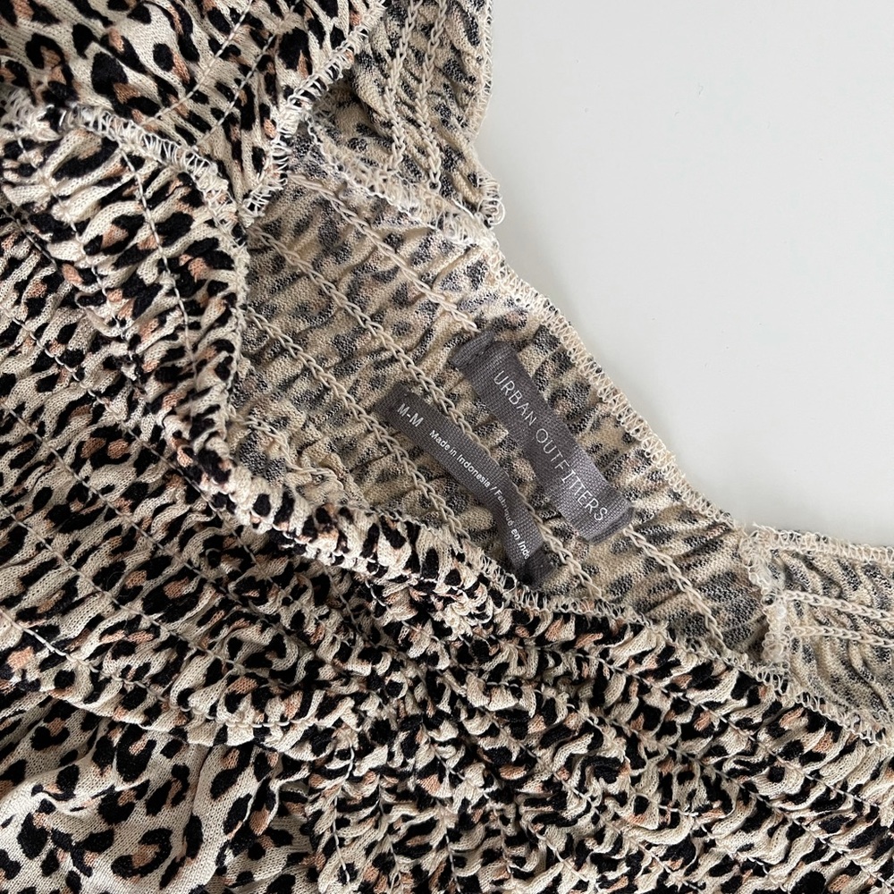 Urban Outfitters crop leopard top - Picture 5 of 5